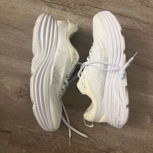 White Hoka Bondi 8